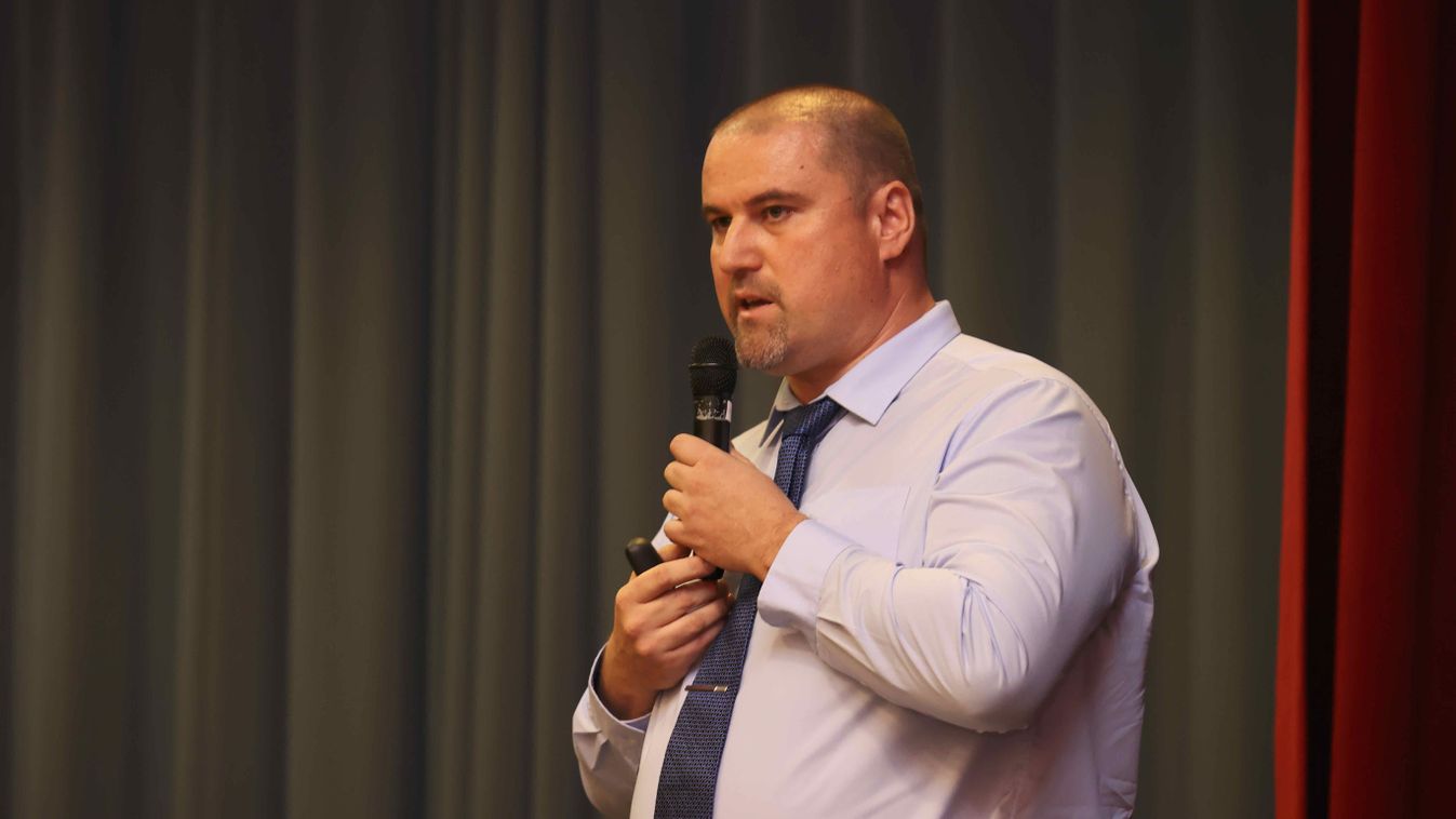 Poklok pokla volt az az ősz