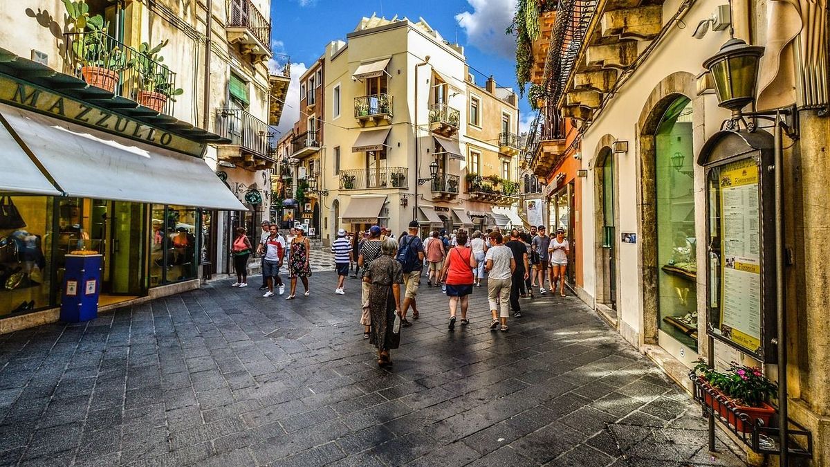 Súlyos büntetésre számíthatnak a migránsok, akik magyar nőket bántalmaztak szexuálisan Szicíliában