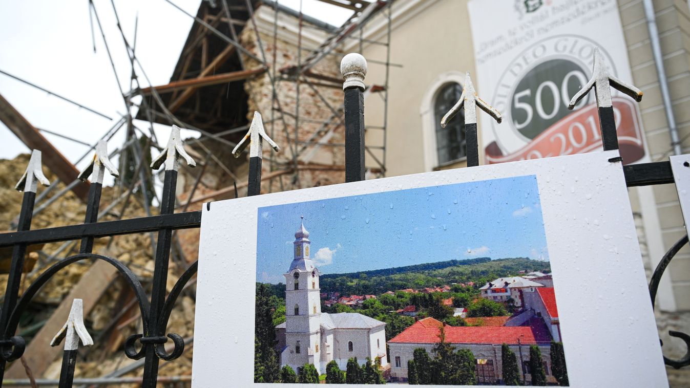 Leomlott a szilágycsehi református templom tornya