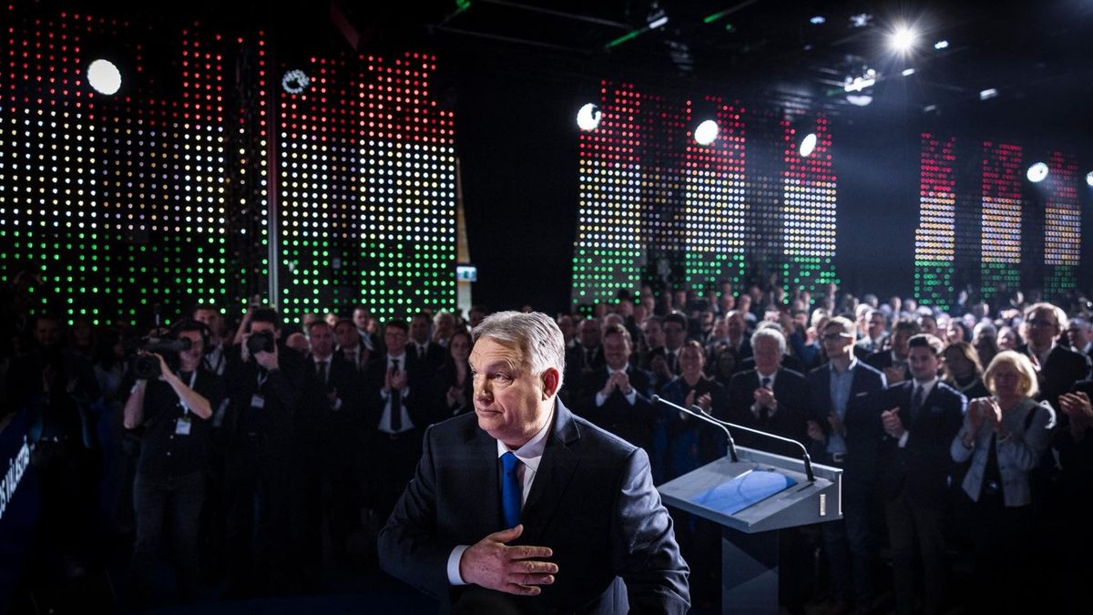 Svájcból figyelmeztették a németeket: inkább Orbán Viktor taktikáját kellene követniük