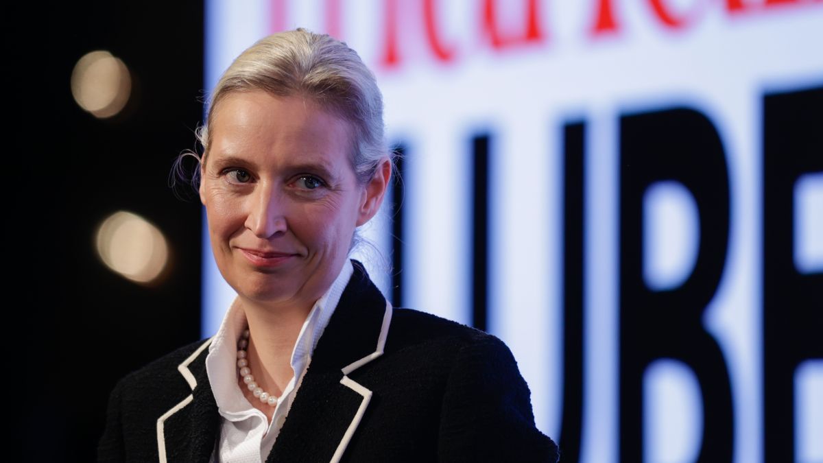 Különleges vendég szavalta a Nemzeti dalt a Mandiner Klubesten