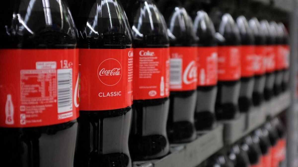 Az amerikai Esélyegyenlőségi Bizottság beperelte a Coca-Cola palackozóját, amiért egy munkahelyi rendezvényről kizárta a férfiakat