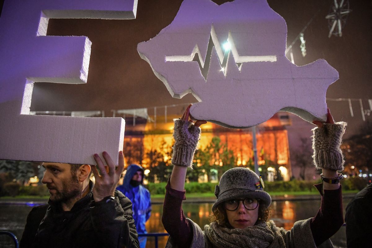 A románok adóbojkottal reagálnak a megszorításokra