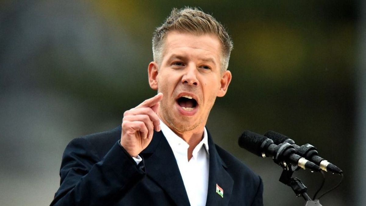 Péter, te normalizáltad, hogy az emberek mindent megengedjenek maguknak