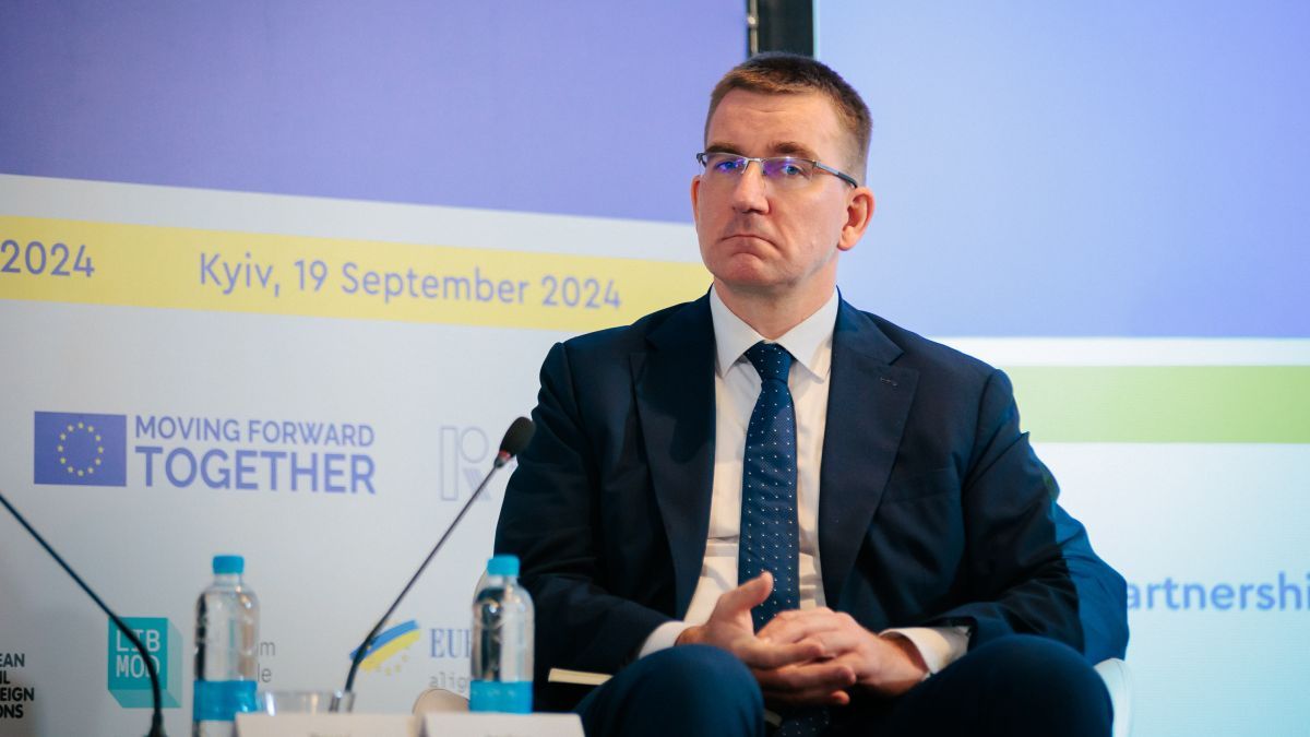 Rácz András csúsztatások özönével bizonygatja, miért nem támadná meg Ukrajna a magyar energia-infrastruktúrát