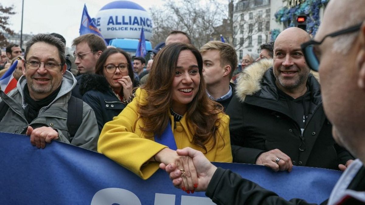 Történelmi pillanat közeleg: Párizsnak elege lett, a migrációellenes jelölt robbanthatja a bombát