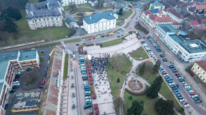 Hatalmas kudarc Magyar Péter országjárása