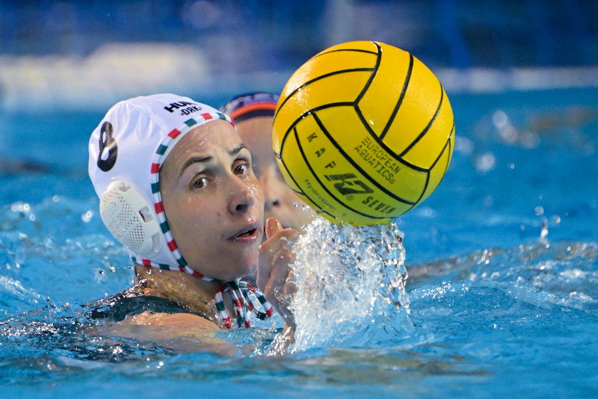 KESZTHELYI-NAGY Rita