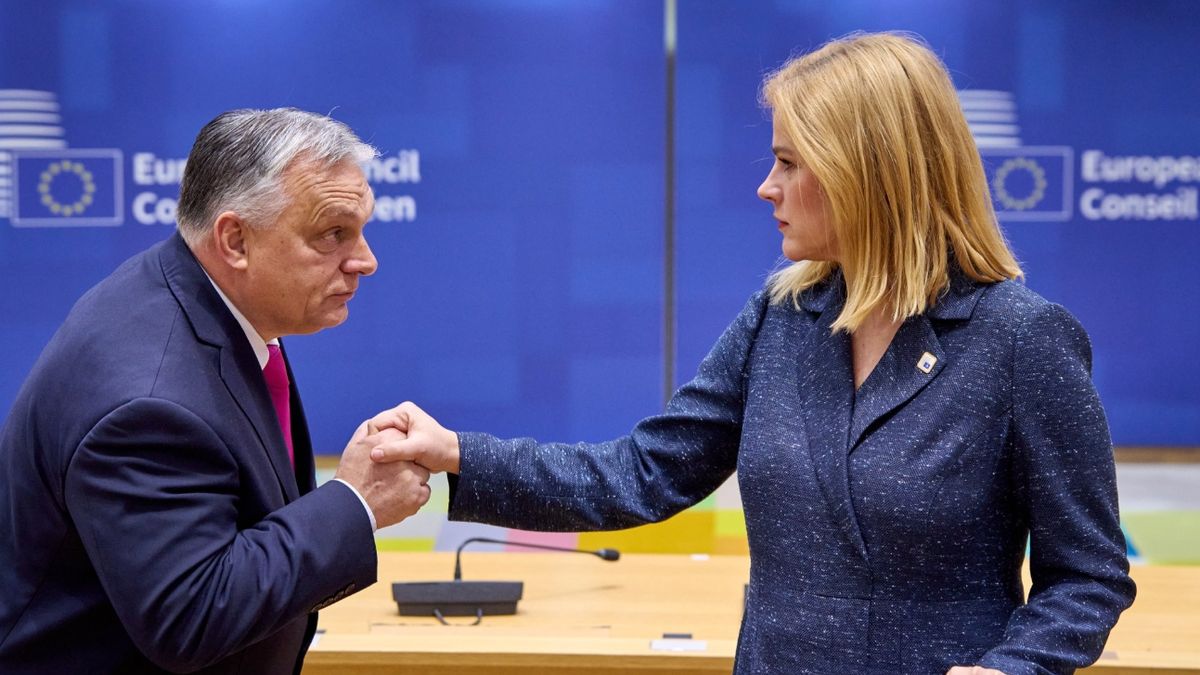 Orbán Zelenszkijhez irányította a Magyarországot kritizáló lett miniszterelnököt