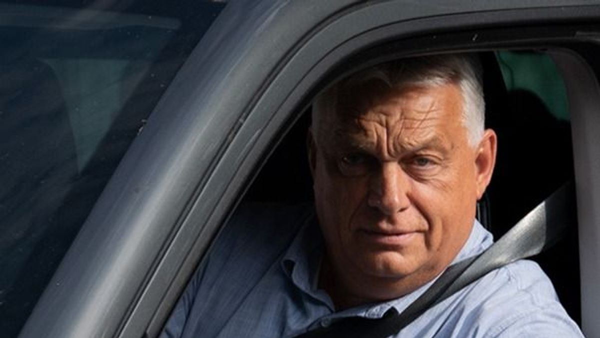 „Ez ennyi” – Orbán Viktor tankolni volt, és mindenkit megnyugtatott (VIDEÓ)