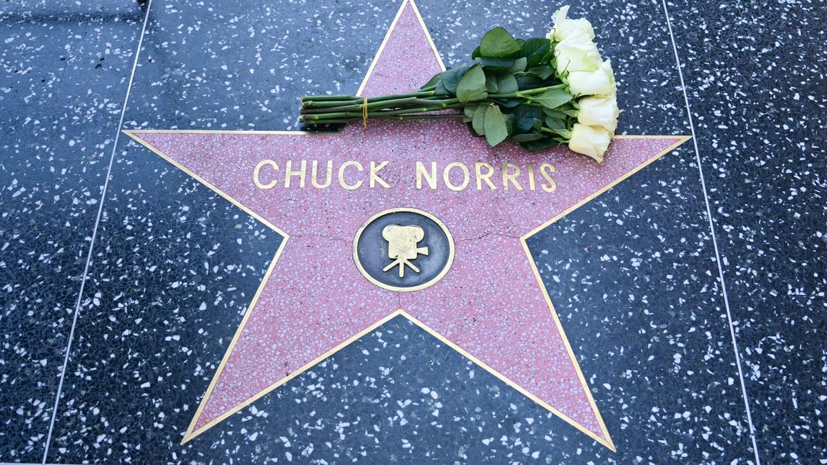 Van Damme, Stallone és Dolph Lundgren is megható búcsút vett Chuck Norristól