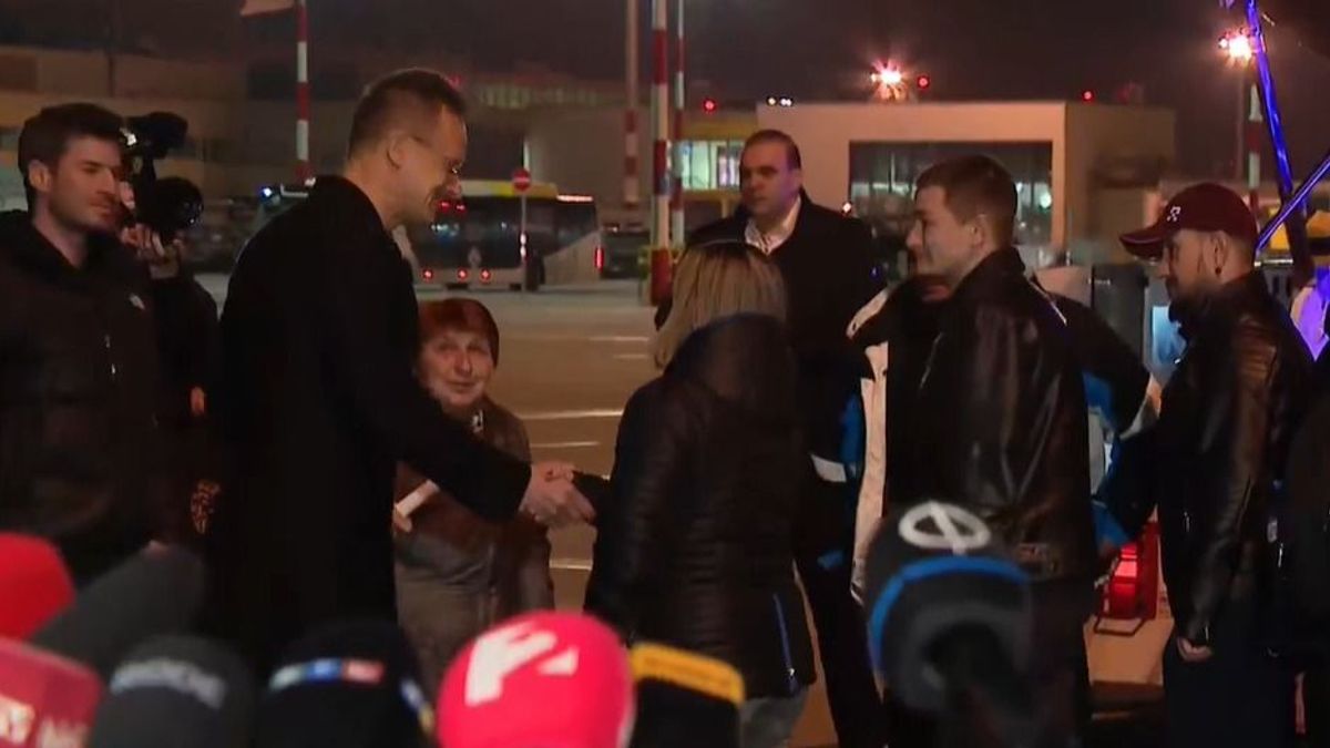 „Talán inkább örüljenek neki!” – Szijjártó Péter egyetlen mondattal helyretette a putyinozó médiát a magyar hadifoglyok kapcsán