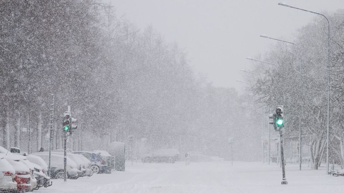 Több vármegyére is kiadták a figyelmeztetést, itt kell készülni a havazásra
