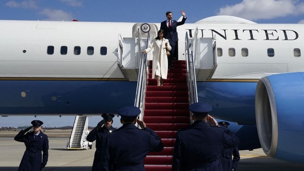 Történelmi pillanat következik: kulcsfontosságú személy látogat Magyarországra a választás előtt