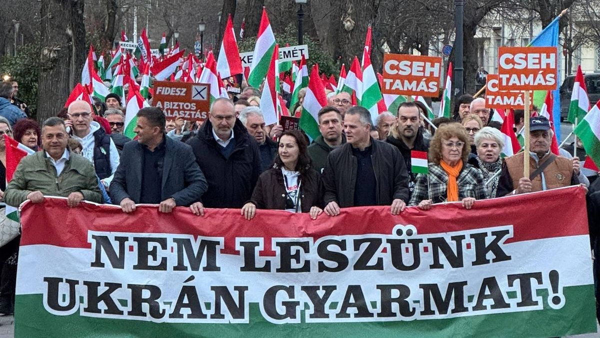 Orbán Viktor Kecskeméten: Hétfőn sem lassít a miniszterelnök országjárása, megtelt a Fő tér