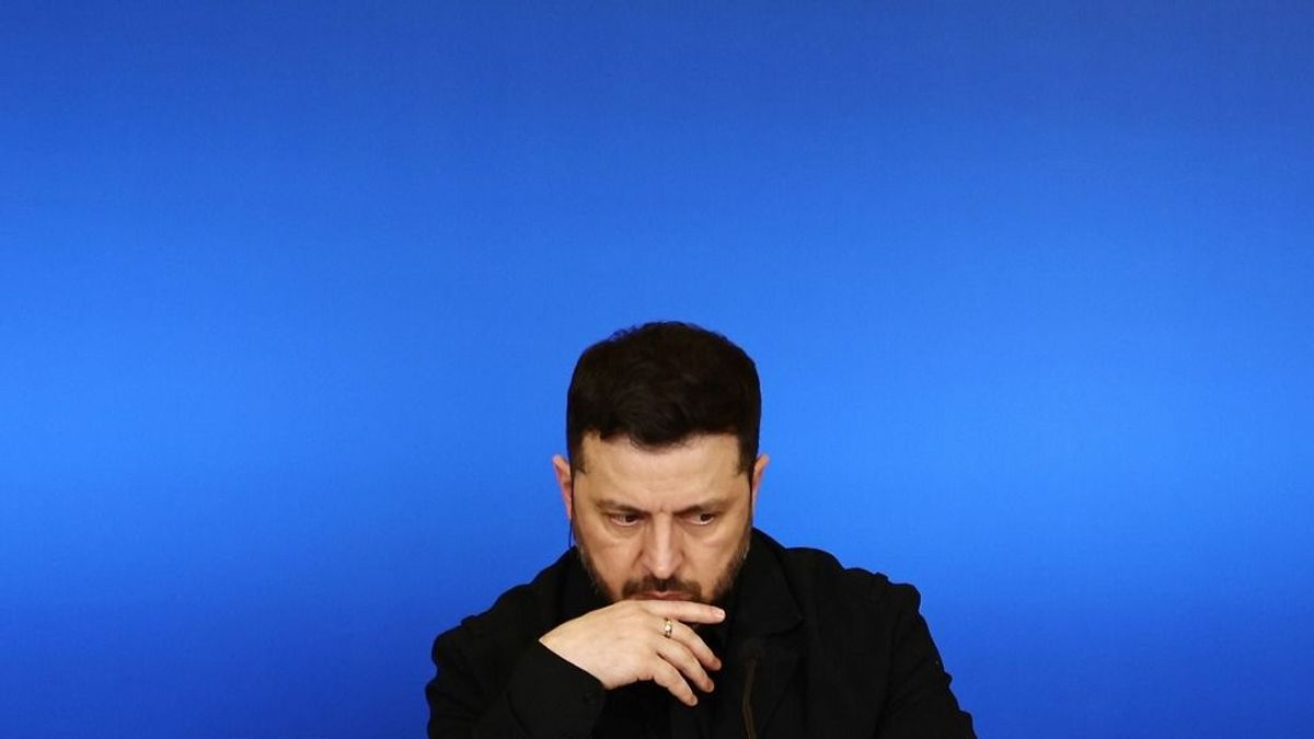 Adolf Hitler és Bonaparte Napoleon nyomdokaiba lépne Zelenszkij?