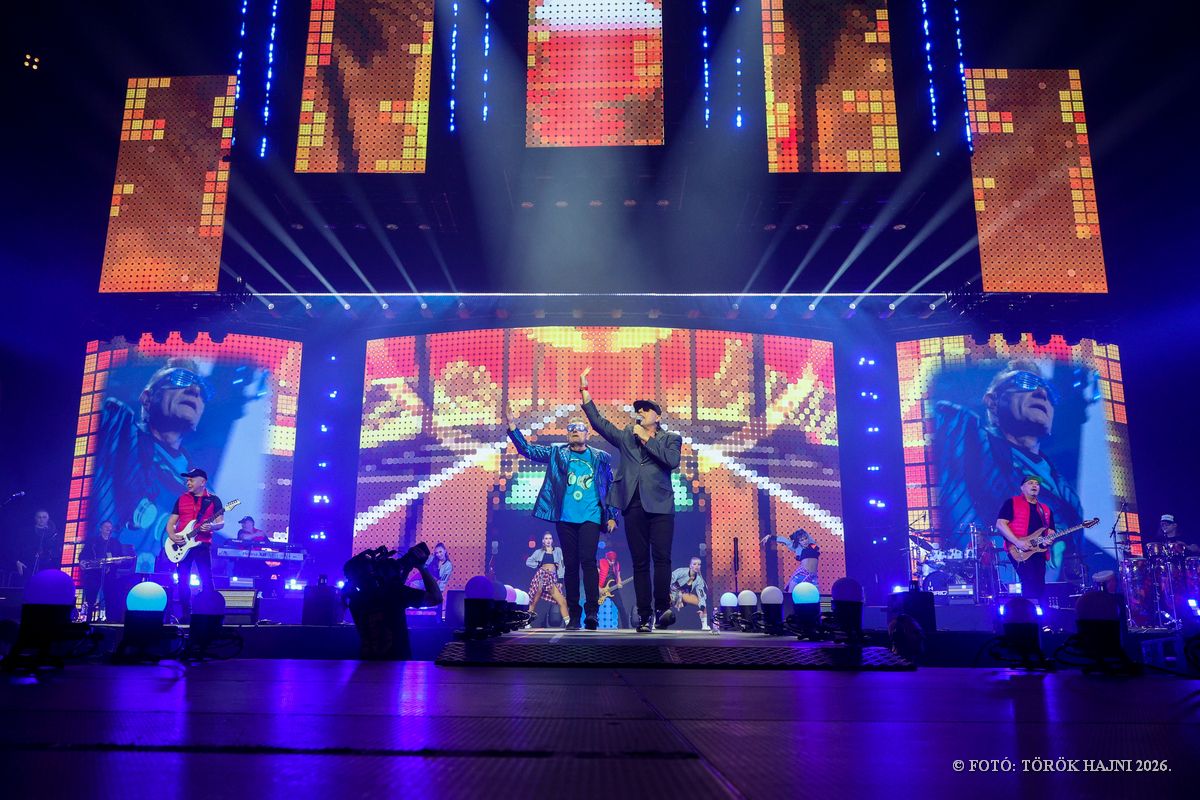 Három generáció bulizott együtt és szem nem maradt szárazon a nevetéstől az Irigy Hónaljmirigy jubileumi koncertjén