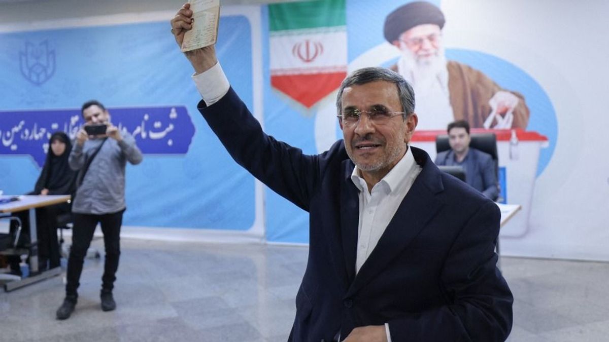 Nem hivatalos hírek szerint légicsapásban meghalt Mahmud Ahmadinezsád, Irán volt elnöke