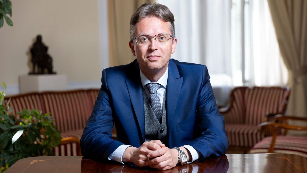 Hamarosan nagy bejelentést tesz a kultúráért és innovációért felelős miniszter! (VIDEÓ)