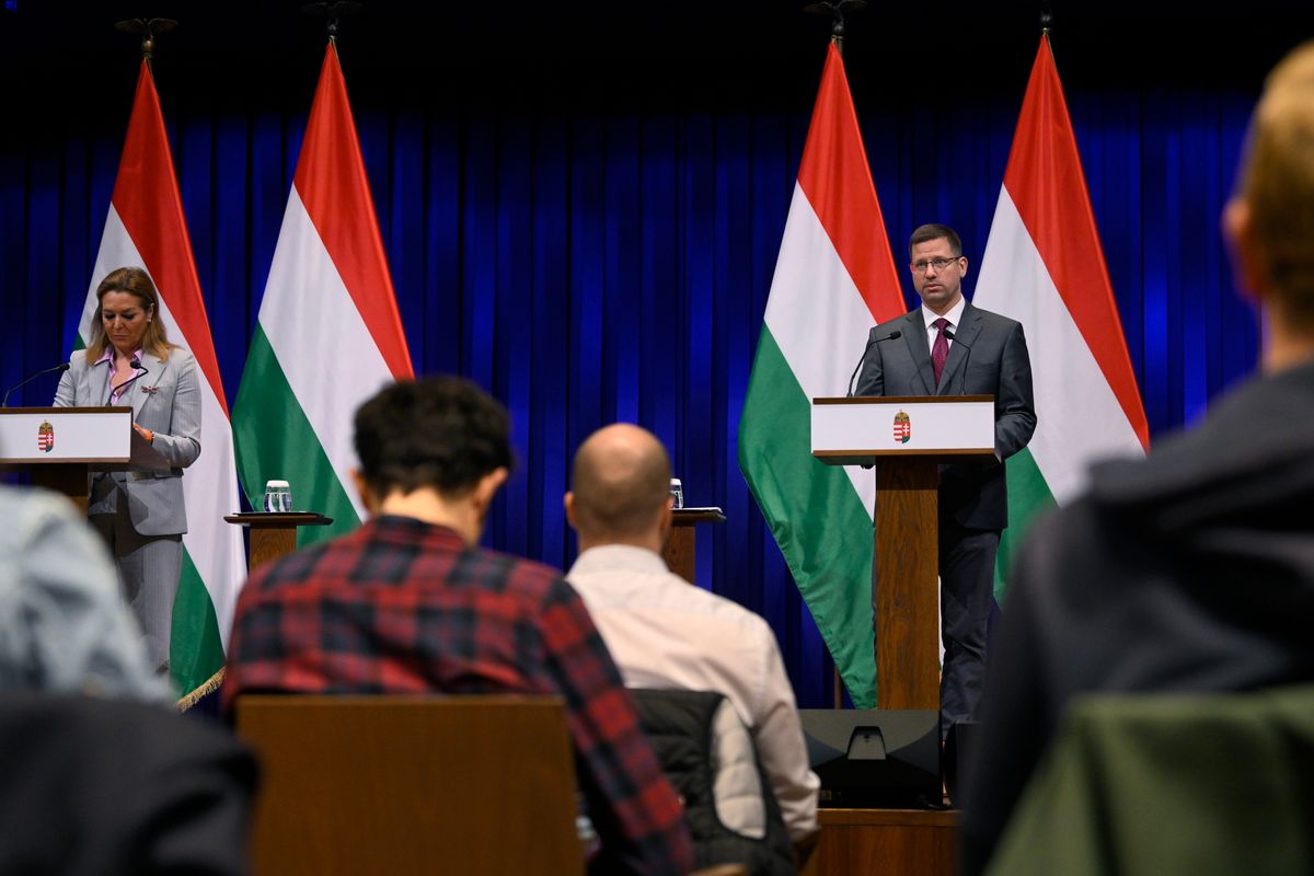 GULYÁS Gergely; VITÁLYOS Eszter