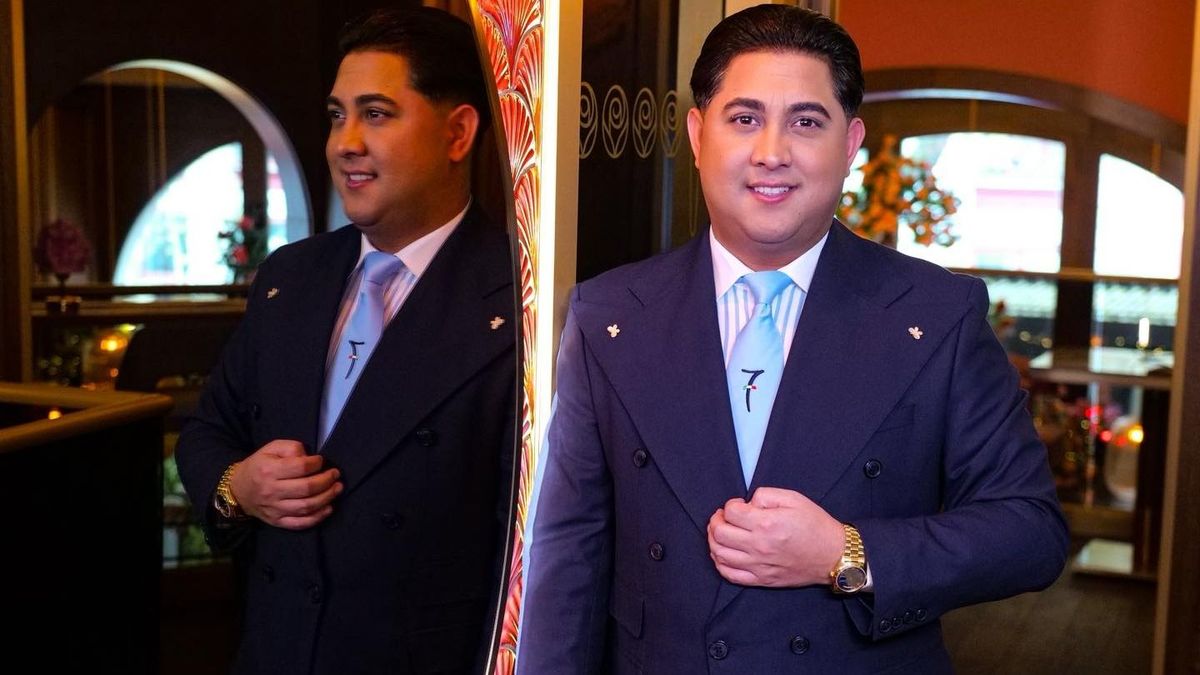 „Legyünk bátrak és bölcsek!” – Magyarország legnépszerűbb roma énekese állt ki a kormány mellett, és követőit is szavazásra hívta