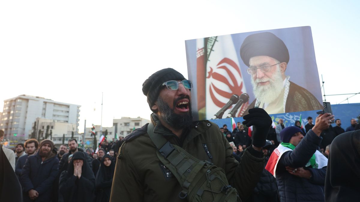 Terjednek a pletykák iráni körökben, hogy nagyon magas szinten lehet áruló