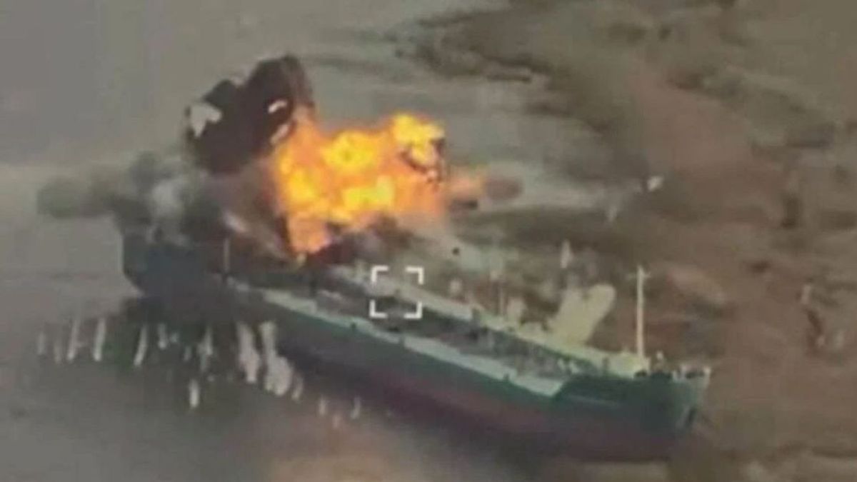 Az ukránok csak tetézik: Málta partjainál érte brutális támadás az orosz tankert