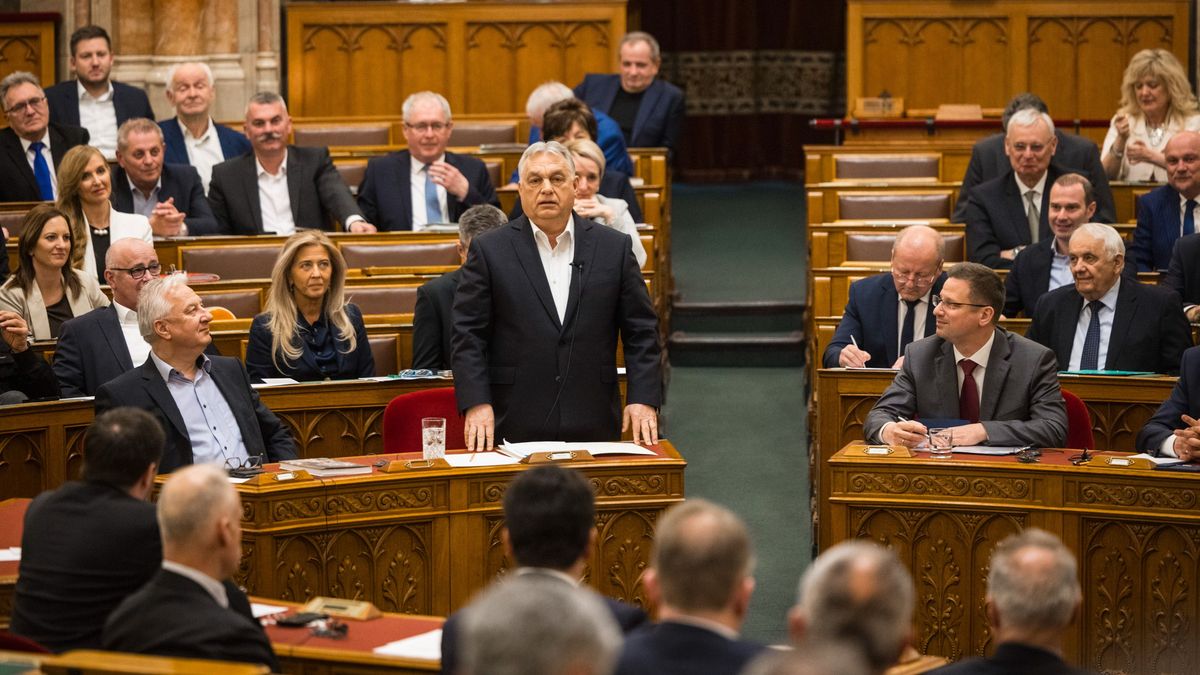 „Nem engedtük, hogy Önök tovább lopjanak” – Orbán Viktor alaposan helyretette Kálmán Olgát a parlamentben (VIDEÓ)