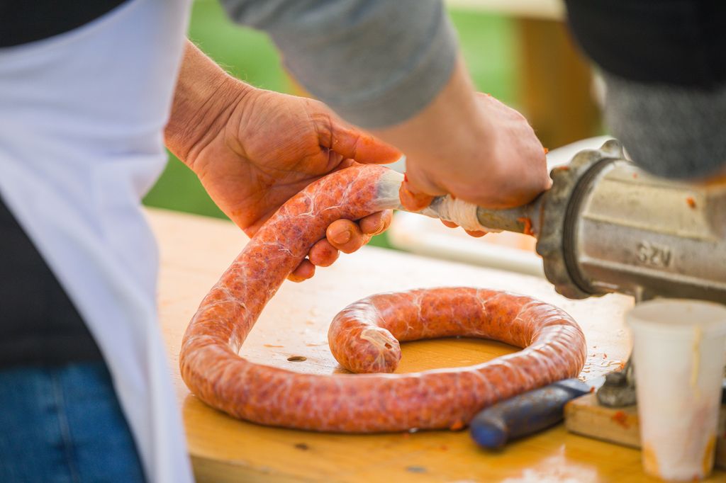 Kolbászkészítő vigadalom Mezőtúr kolbászfesztivál kolbásztöltő verseny kolbászsütő megmérettetés
20260321 Mezőtúr
fotó: Németh András Péter NAP