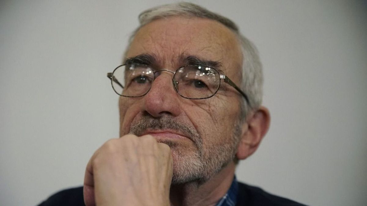 Krasznahorkai népszerűségét nagyban elősegítették Tarr Béla filmjei, Bodor Ádám történetei nehezen adják meg magukat a filmeseknek