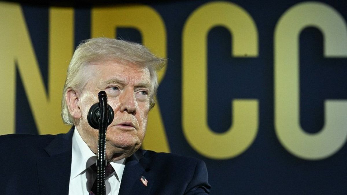 Trump bizalmas információkról rántotta el a leplet: Irán könyörög Amerikának, hogy fejezzék be a háborút