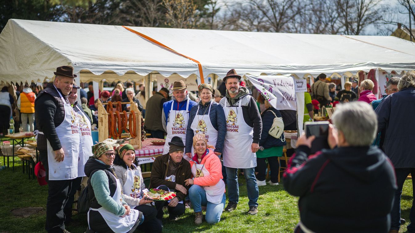 A kolbász összeköt