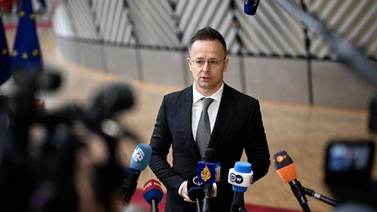 Fontos bejelentést tett Szijjártó: folytatódik a mentőakció, több száz magyar jut haza a Közel-Keletről