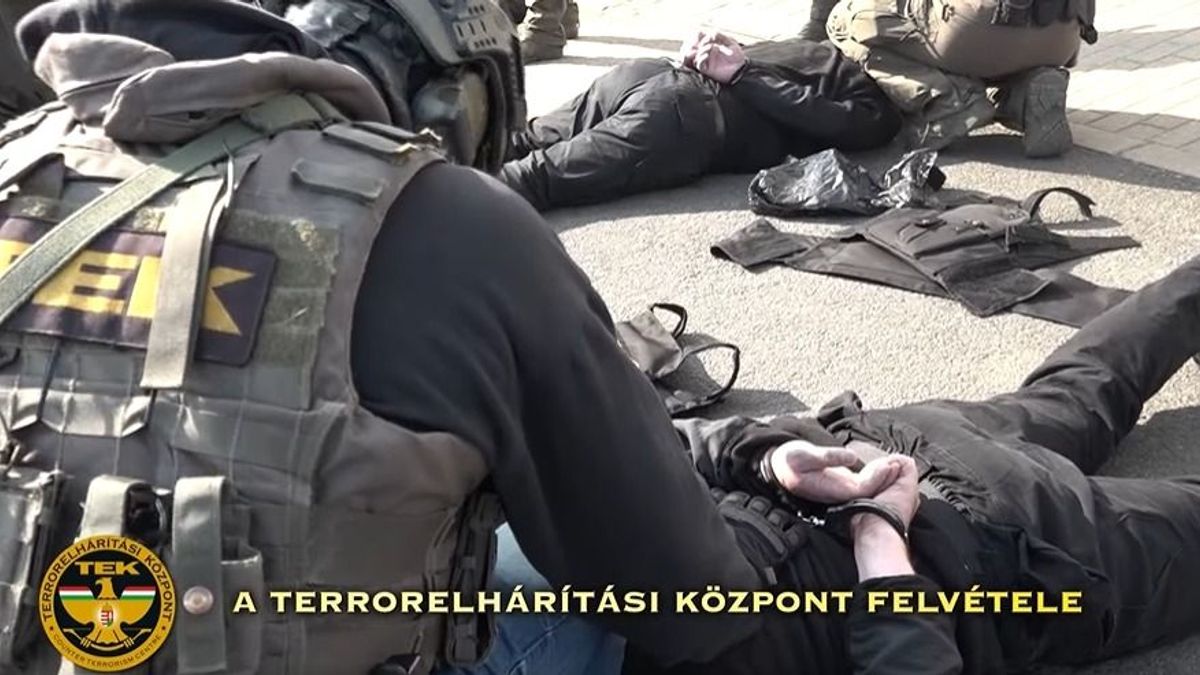 Itt a videó: így fogta el a TEK az „ukrán aranykonvojt”