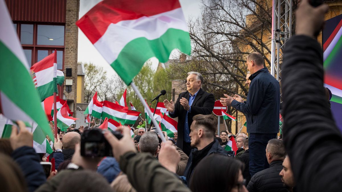 „Ők százan, mi háromezren – ez még választási eredménynek is jó lesz” – Nem teszik ki az ablakba a tiszás provokátorok, amit Orbántól kaptak