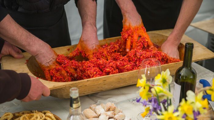 Kolbászkészítő vigadalom Mezőtúr kolbászfesztivál kolbásztöltő verseny kolbászsütő megmérettetés 
20260321 Mezőtúr
fotó: Németh András Péter NAP