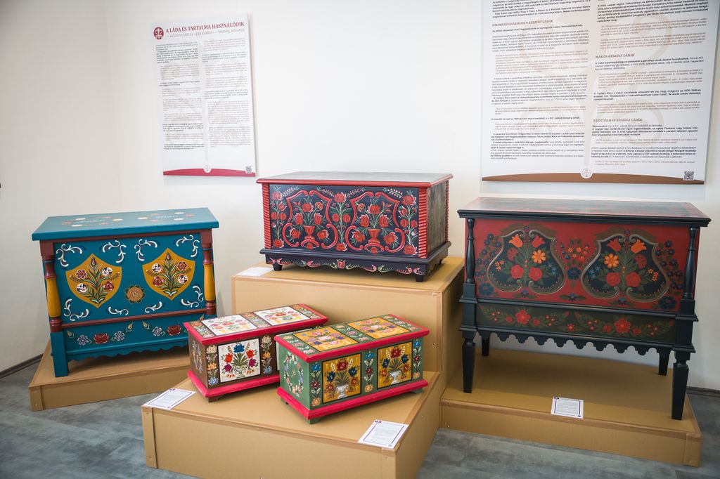 20260223 Balassagyarmat 
Kelengyeládák és titkaik kiállítás a Jánossy Képtárban. 

Fotó: Németh András Péter  NAP 
MW 

A képen: kelengyeláda 