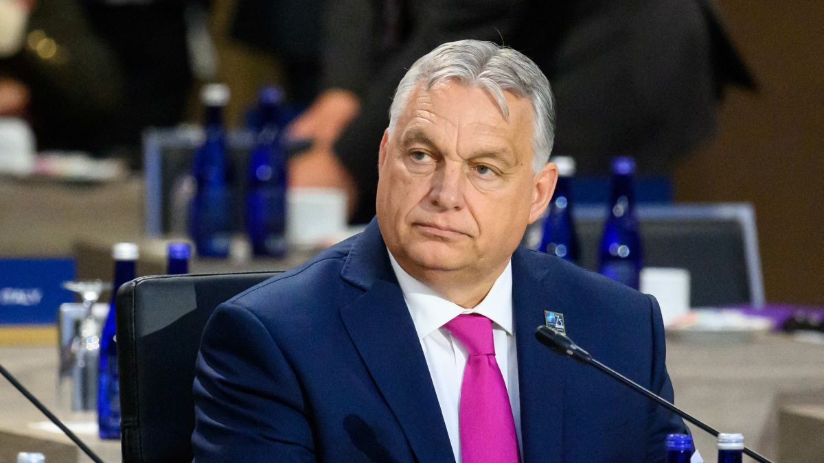 A franciák állítják: ha Orbán Viktor nyer, az EU érvénytelenítheti a magyar választás eredményét