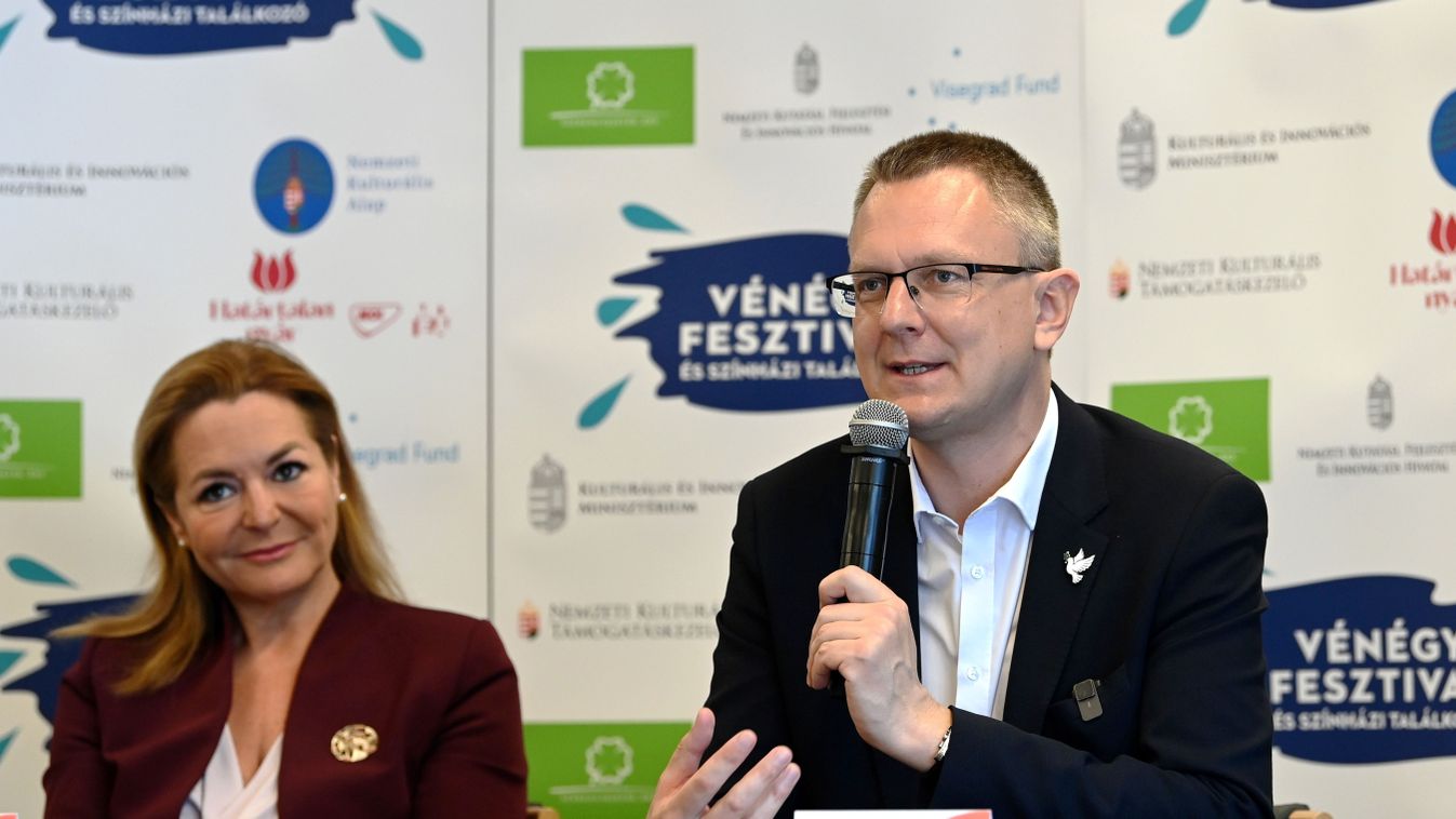 Négy ország kultúrája találkozik a Dunakanyarban idén