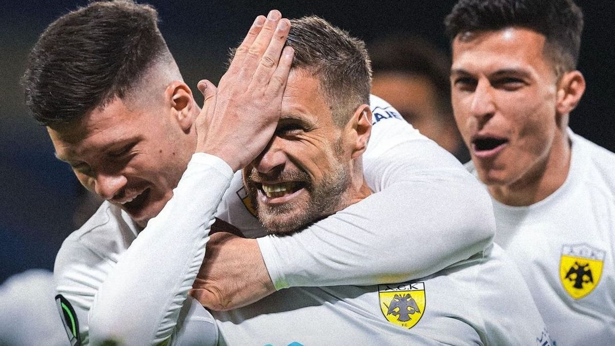 Már pánikolnak a görögök, mindenki Magyarországra figyel