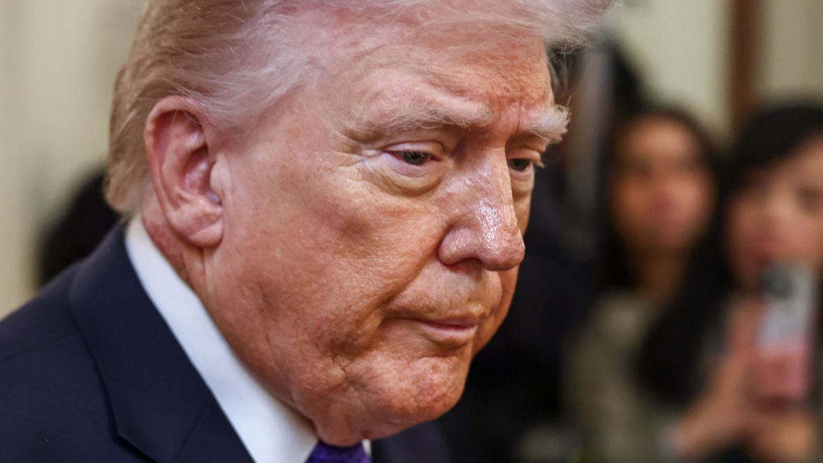 Trump föltárta a kendőzetlen valóságot: Amerika ostoba módon Ukrajnára pazarolta a fegyvert Közel-Kelet helyett