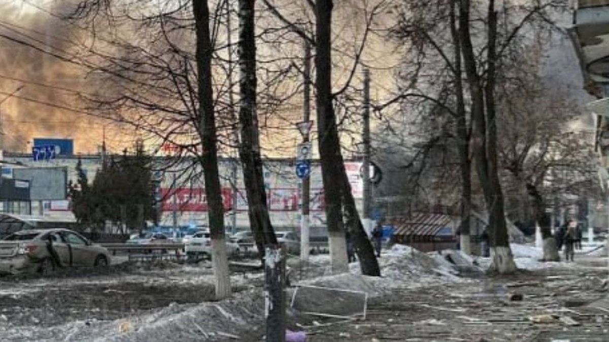 Lecsaptak az ukrán rakéták: hat civil életét követelte a támadás Oroszországban (VIDEÓ)