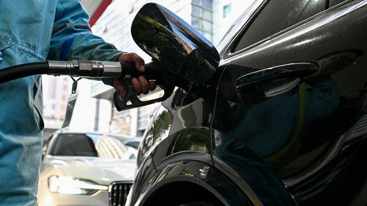 Ennyivel olcsóbb a védett ár: itt vannak az üzemanyagok piaci árai