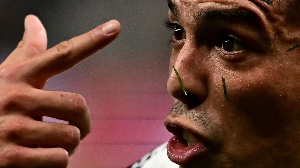 A poklok poklát élik át Londonban – egy emberként tüntetnek az emberek