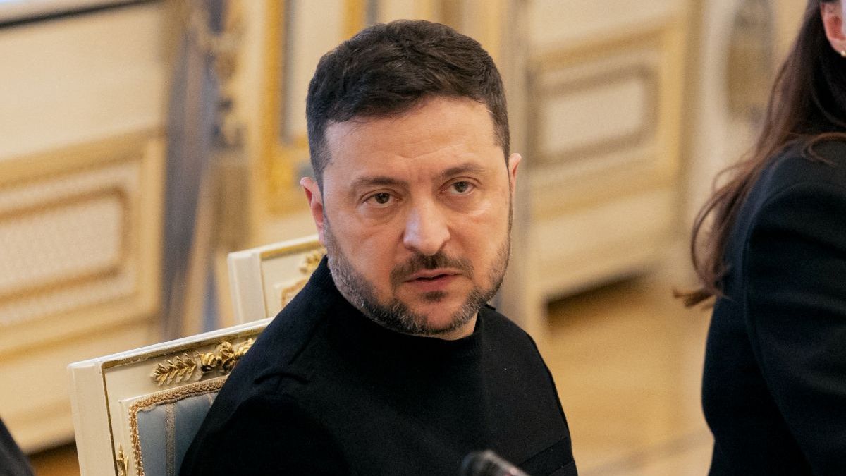 Már az ukrán hadsereggel fenyegeti Orbán Viktort Zelenszkij: „Megadjuk a címét a fegyveres erőinknek”