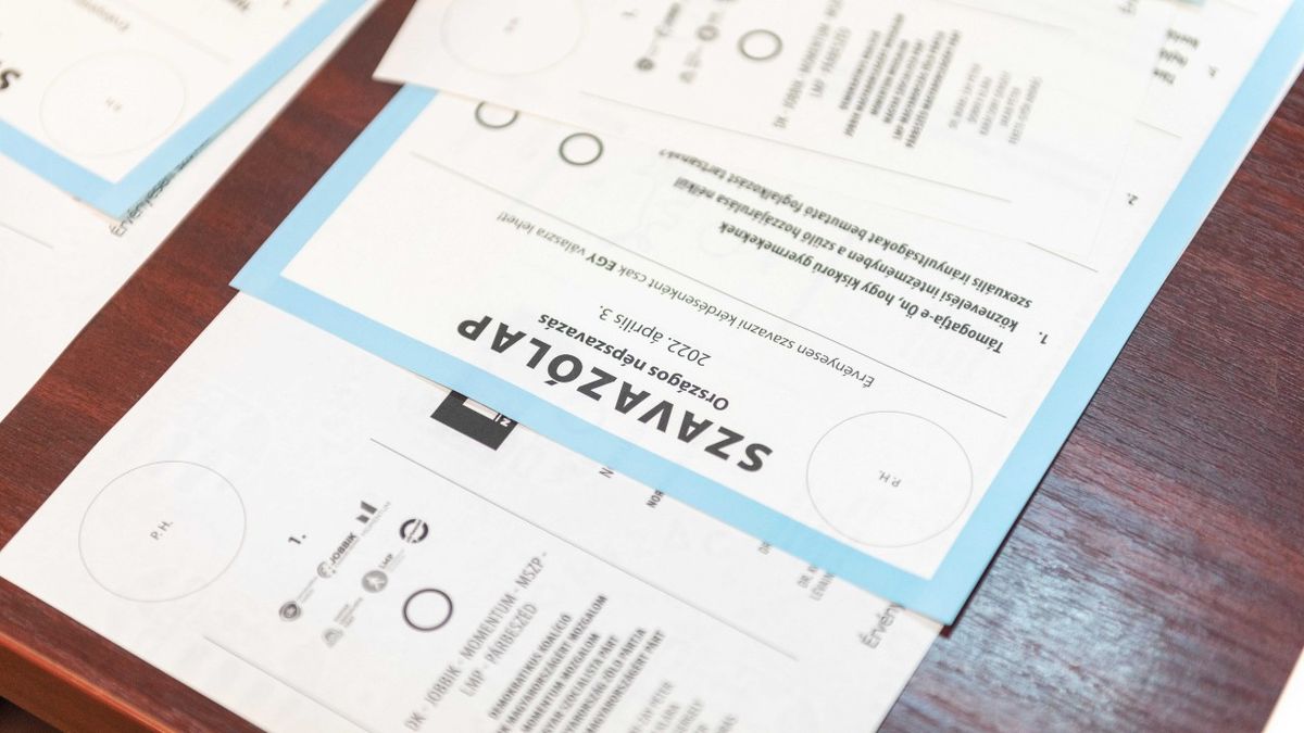 Egyre kínosabb: bármennyire erőltetik, egyáltalán nem megy a Tiszának a választásokon