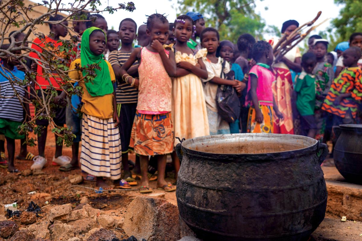 Africa,,Burkina,Faso,,April;,2022.,Children,Are,Waiting,In,Line