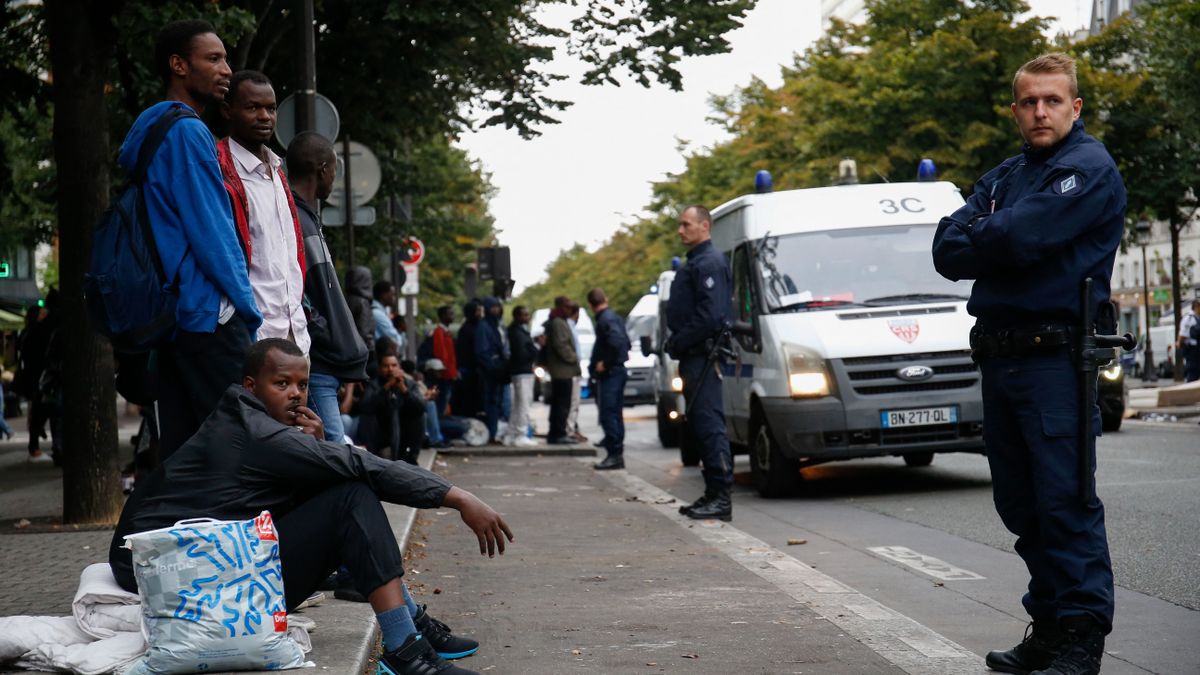 Itt a friss felmérés – a franciák már tisztán látják: a migránsok miatt visszafordíthatatlan átalakulás zajlik