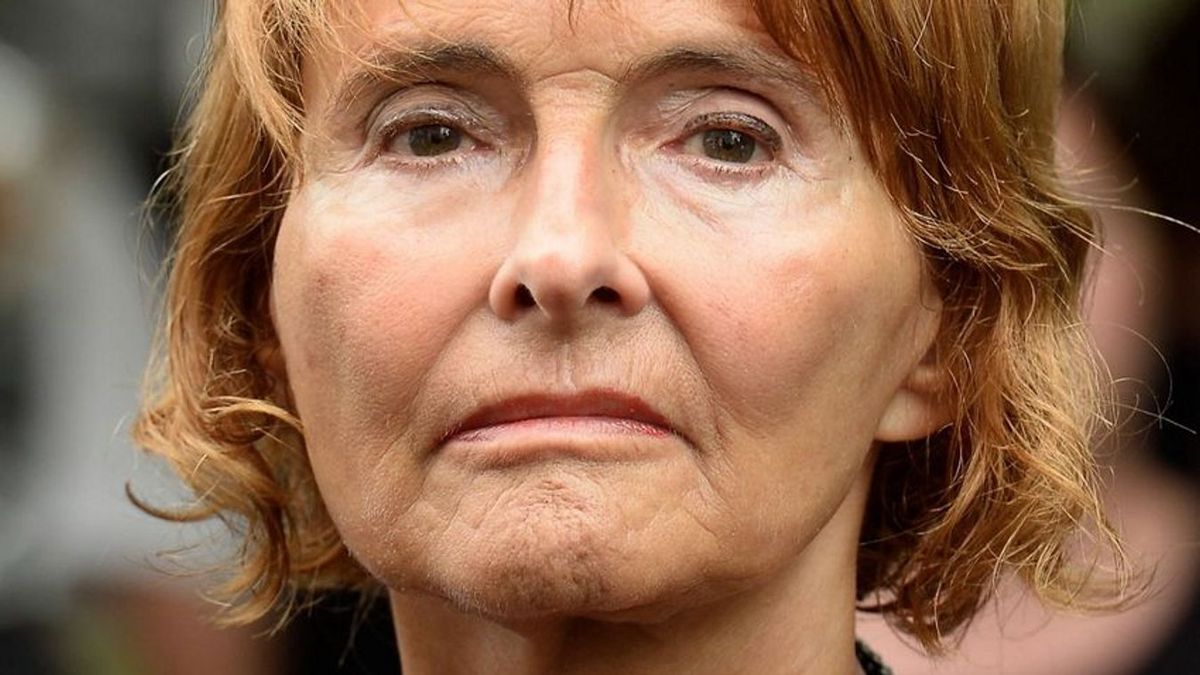 Lendvai Ildikó rajtunk gúnyolódik, de közben a lelkünket akarja