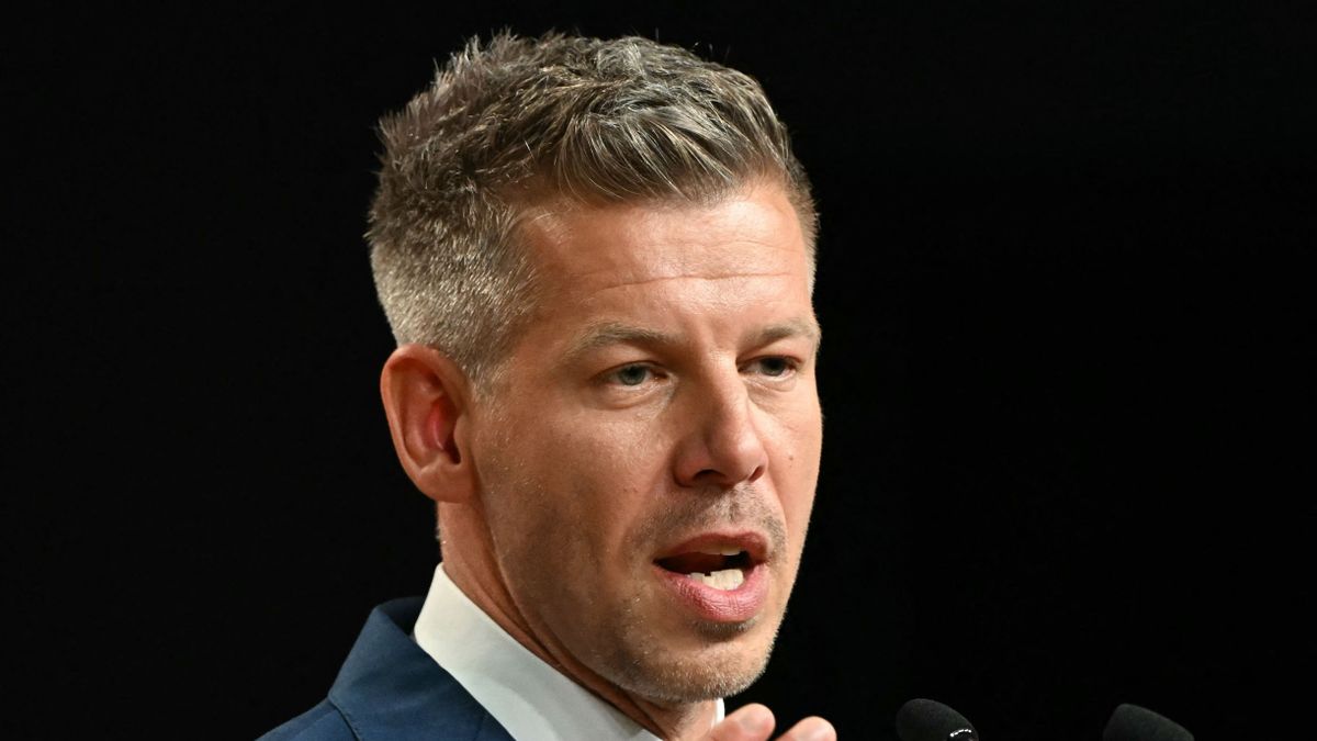 Új nevek bukkantak fel a Tisza körül, Magyar Péter mindenkivel összerúgja a port, rekordértékű ingatlanügy került napvilágra Ukrajnában, a lengyelek pedig uniós befolyástól tartanak